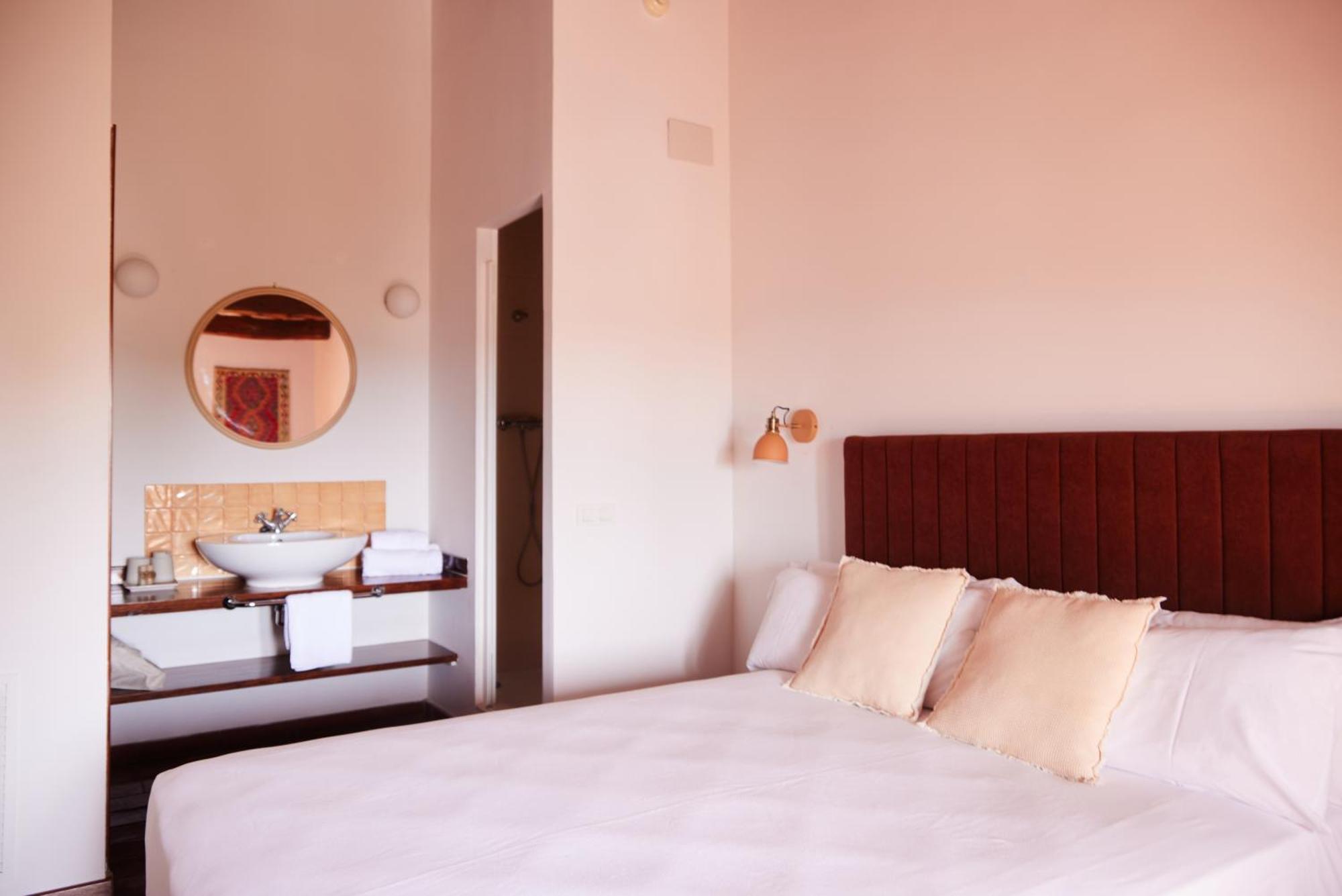 Hotel Palou 1874 Sant Pere De Ribes Rom bilde