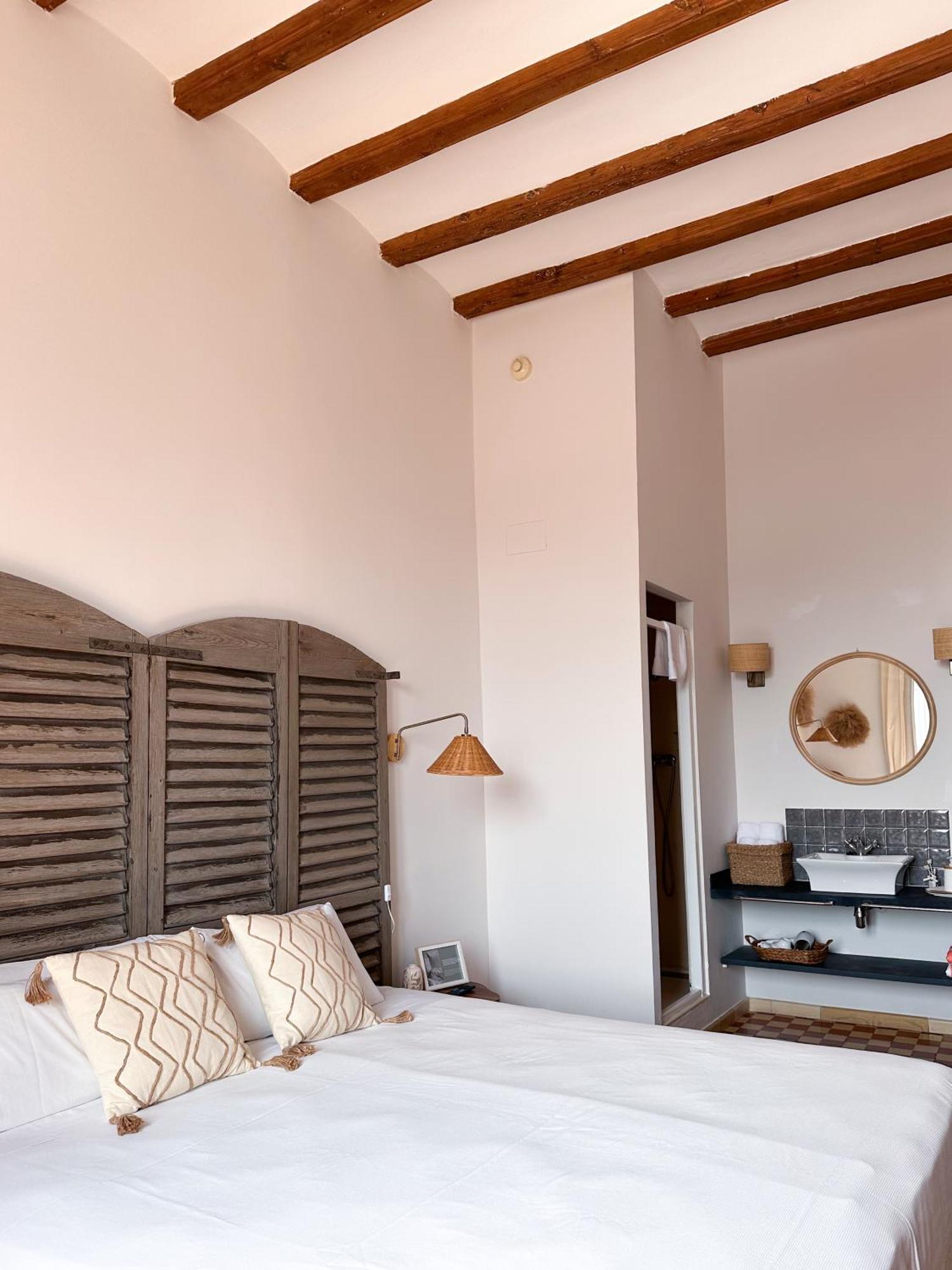Hotel Palou 1874 Sant Pere De Ribes Rom bilde